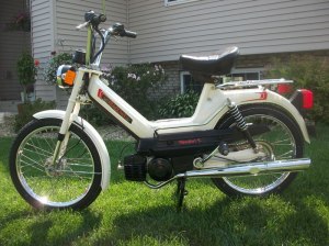 *Reconditioned* 1978 White Puch Newport L | Sunday Morning Motors